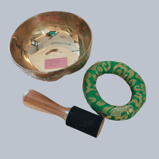Handmade Singing Bowl (17 cm) image 0