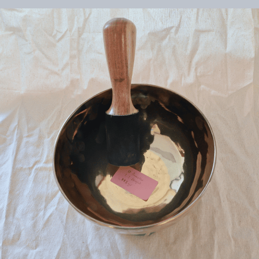 Handmade Singing Bowl (17 cm) image 2